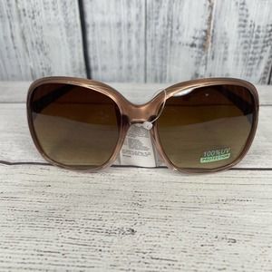 NWT Champagne Opaque Oversize Square Fashion Sunglasses (no brand)